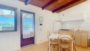 Réfrigérateur, plaque de cuisson