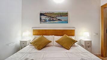 2 bedrooms, WiFi, bed sheets