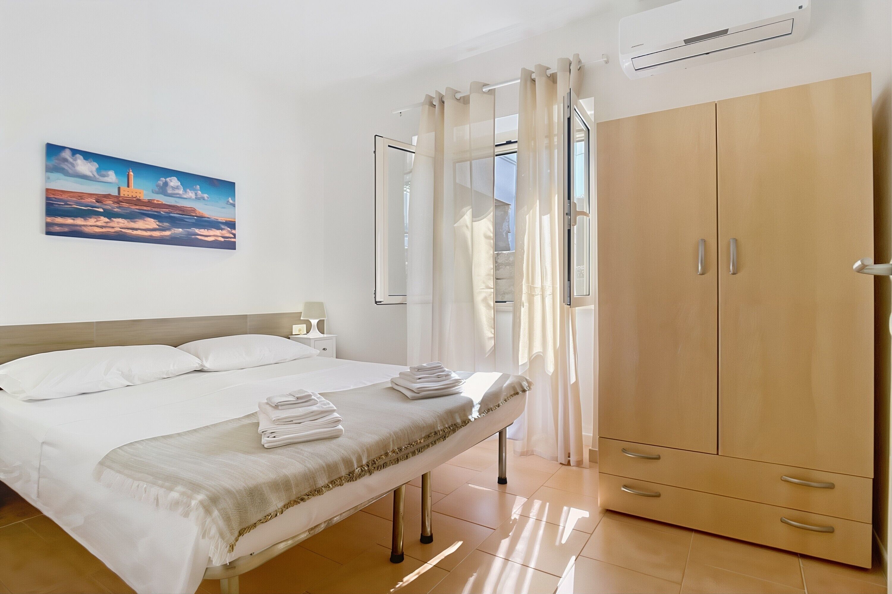 2 室のベッドルーム、WiFi、ベッドシーツ