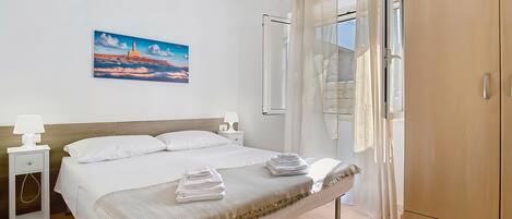 2 soverom, wi-fi og sengetøy