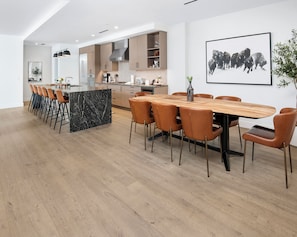 Dining - New Mtn Modern with Luxurious Amenities | F305 (Avon)