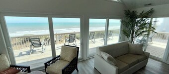 Salty Haven - Endless Views- Private Beachfront House & Pool- 7 Bedroom + 5 Bath
