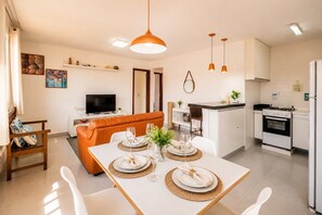 Deluxe House, 3 Bedrooms, Poolside | Interior - Bz93 Casa 250m da praia de Geriba (Buzios)