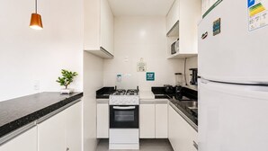 Deluxe-hus - 3 soveværelser - ved pool | Privat køkken