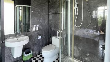 Bathroom | Hair dryer, towels, soap, shampoo