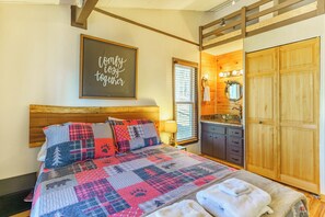 2 bedrooms, WiFi, bed sheets