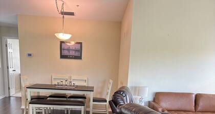 Beautiful Venice 3B/2B Condo on Golf Course