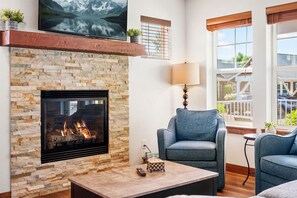 House - Boat on Lake Pend Oreille Ski at Schweitzer (Sandpoint)