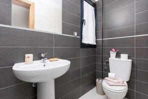 Hair dryer, towels