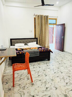 Deluxe Double Room, Air conditioning | View from room