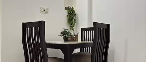 تناول الطعام