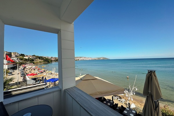 Deluxe Room | Una scrivania, postazione laptop, Wi-Fi gratuito