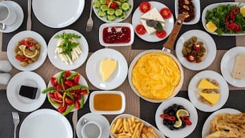 Free daily full breakfast