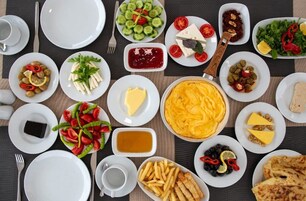 Free daily full breakfast