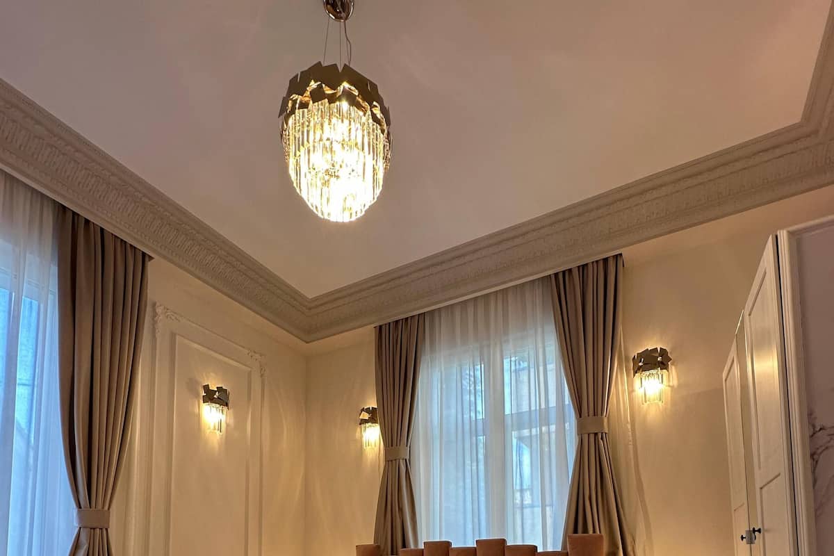 Standard Double Room | In-room safe, iron/ironing board, free WiFi