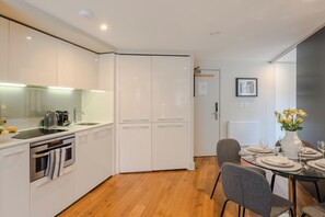 Fridge, microwave, oven, dishwasher