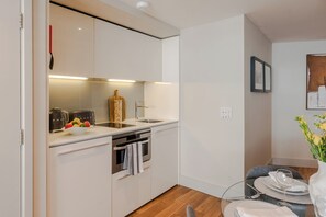 Fridge, oven, dishwasher, toaster