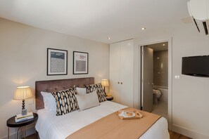 1 chambre, fer et planche à repasser, Wi-Fi gratuit, draps fournis