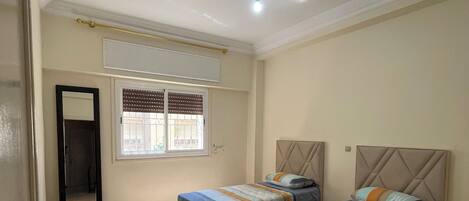 2 sovrum och sängkläder