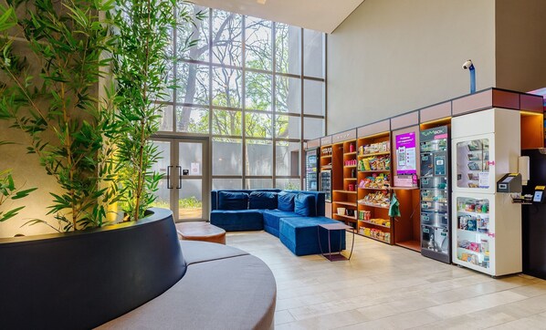 Lobby - Building w/ Pool and Gym in Paraiso - ONP (São Paulo)
