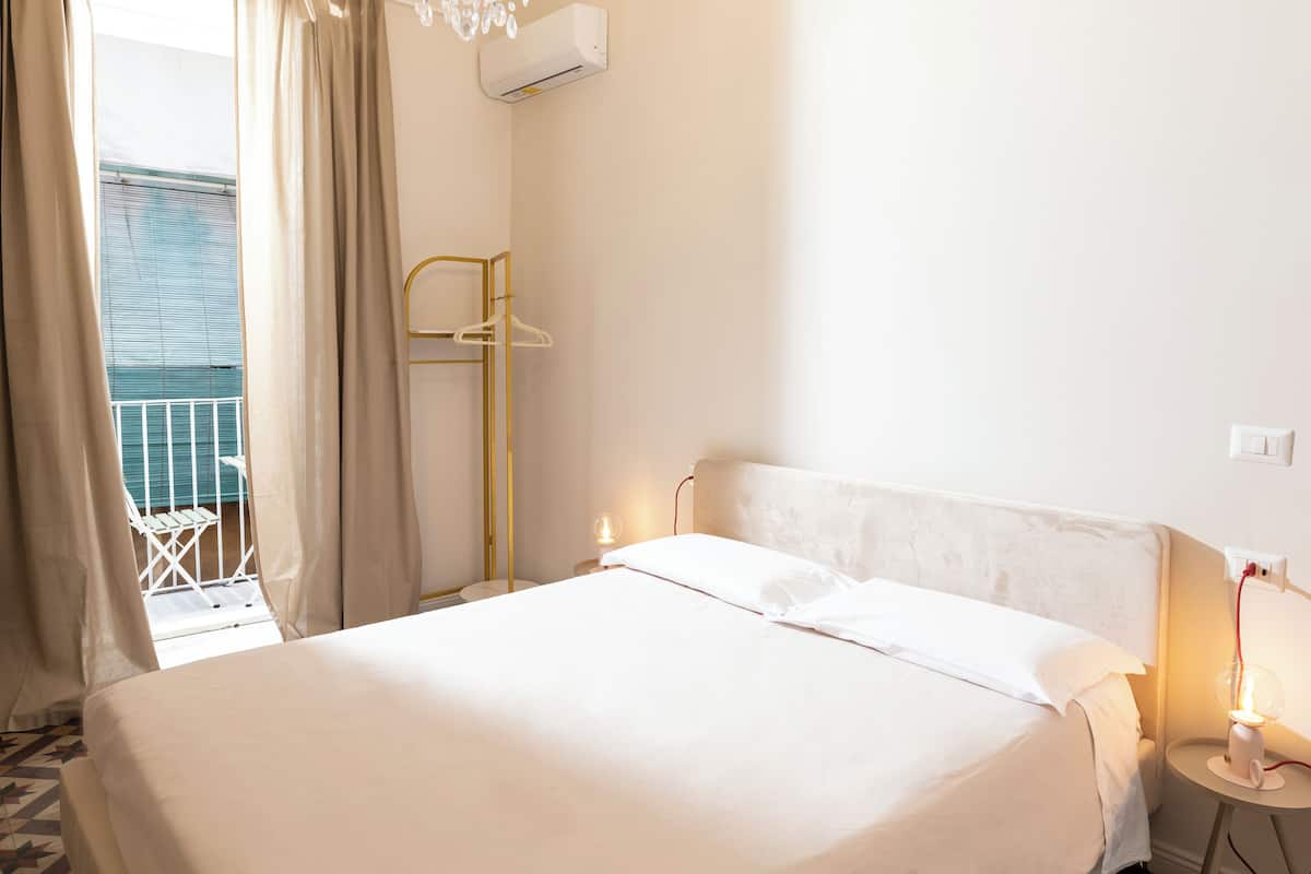 Deluxe Double Room, Balcony, Courtyard View