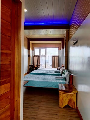 17 bedrooms, WiFi, bed sheets
