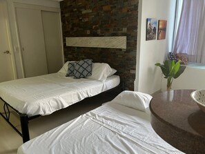 1 bedroom, bed sheets