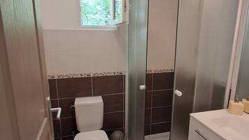 Shower, toilet paper