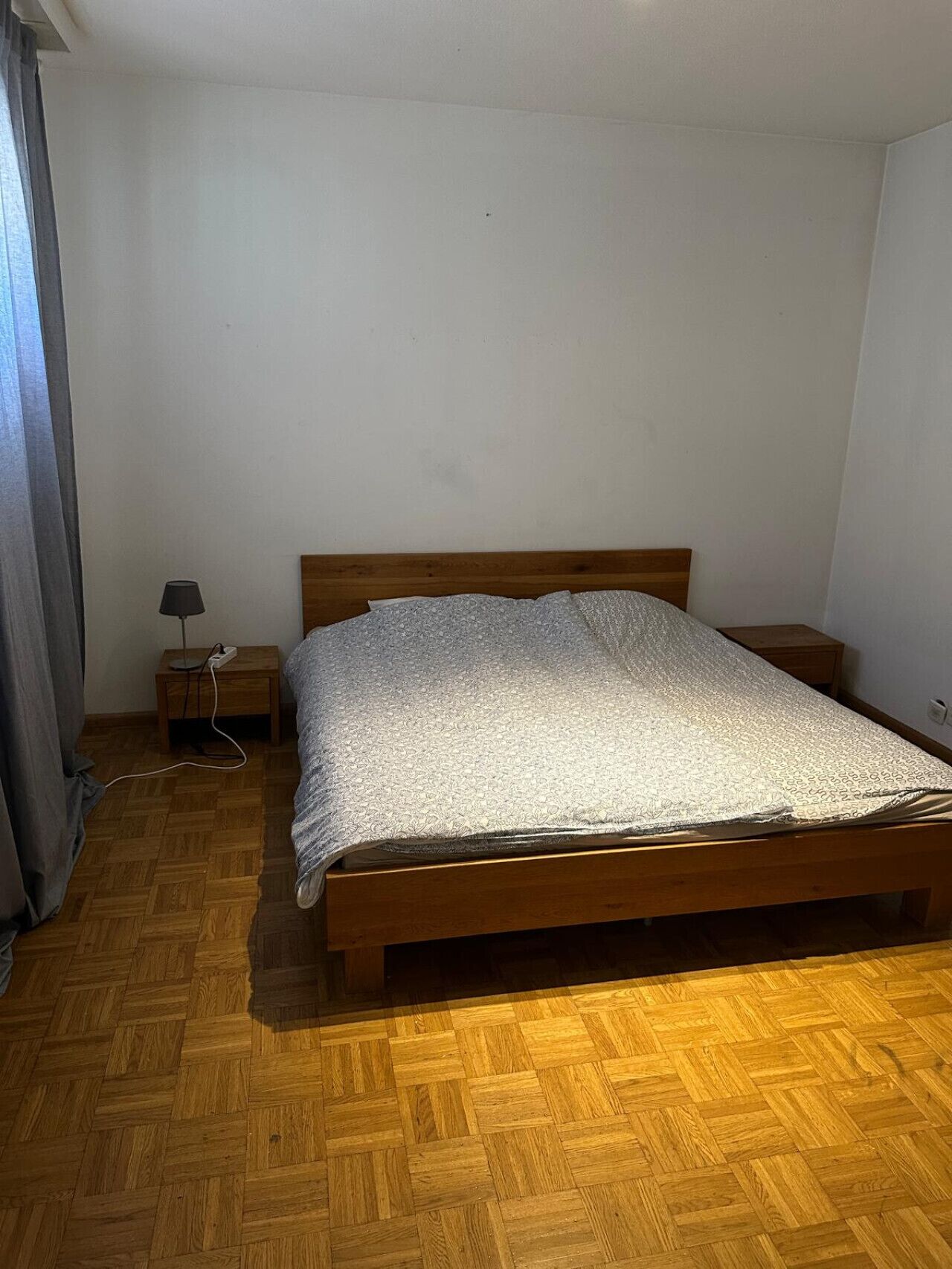 熨斗/熨衣板、WiFi、床单