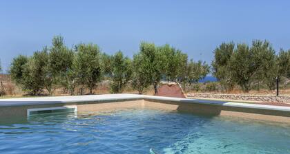 Apartment 'With Private Pool No 2' with Private Garden, Wi-Fi and Air Conditioning