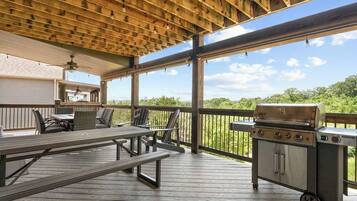 Tempat makan outdoor