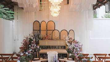 Banquet hall