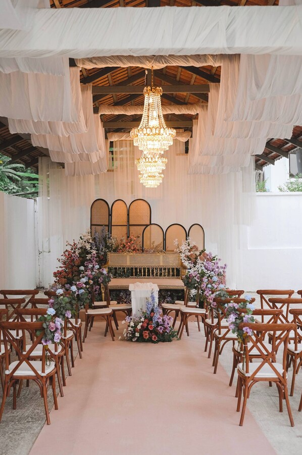 Banquet hall