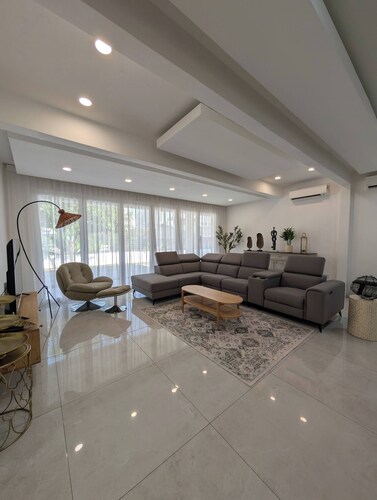 Luxury Tropical Bungalow in Damansara Golden Core