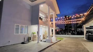 Bungalow, 6 Bedrooms, Accessible, Smoking | Exterior
