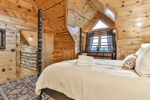 6 bedrooms, iron/ironing board, free WiFi, bed sheets