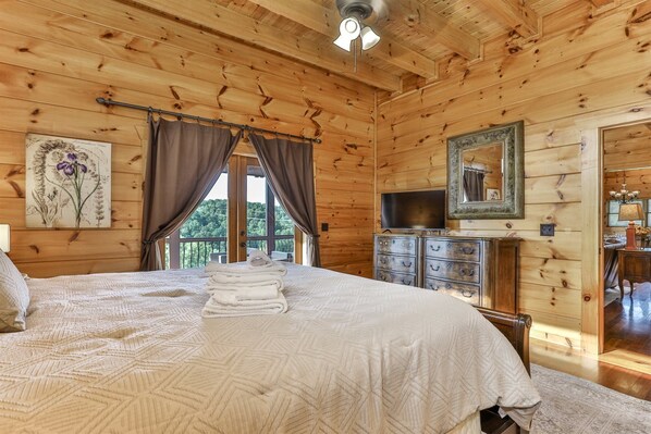 5 bedrooms, iron/ironing board, free WiFi