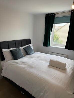 4 chambres, fer et planche à repasser, Wi-Fi gratuit, draps fournis