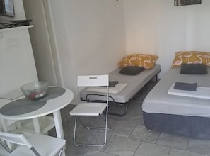 Apartment (One Bedroom Apartment (Classic Apartm) | 2 bedrooms, cribs/infant beds - Apartments Boris Donji Karin (Donji Karin)