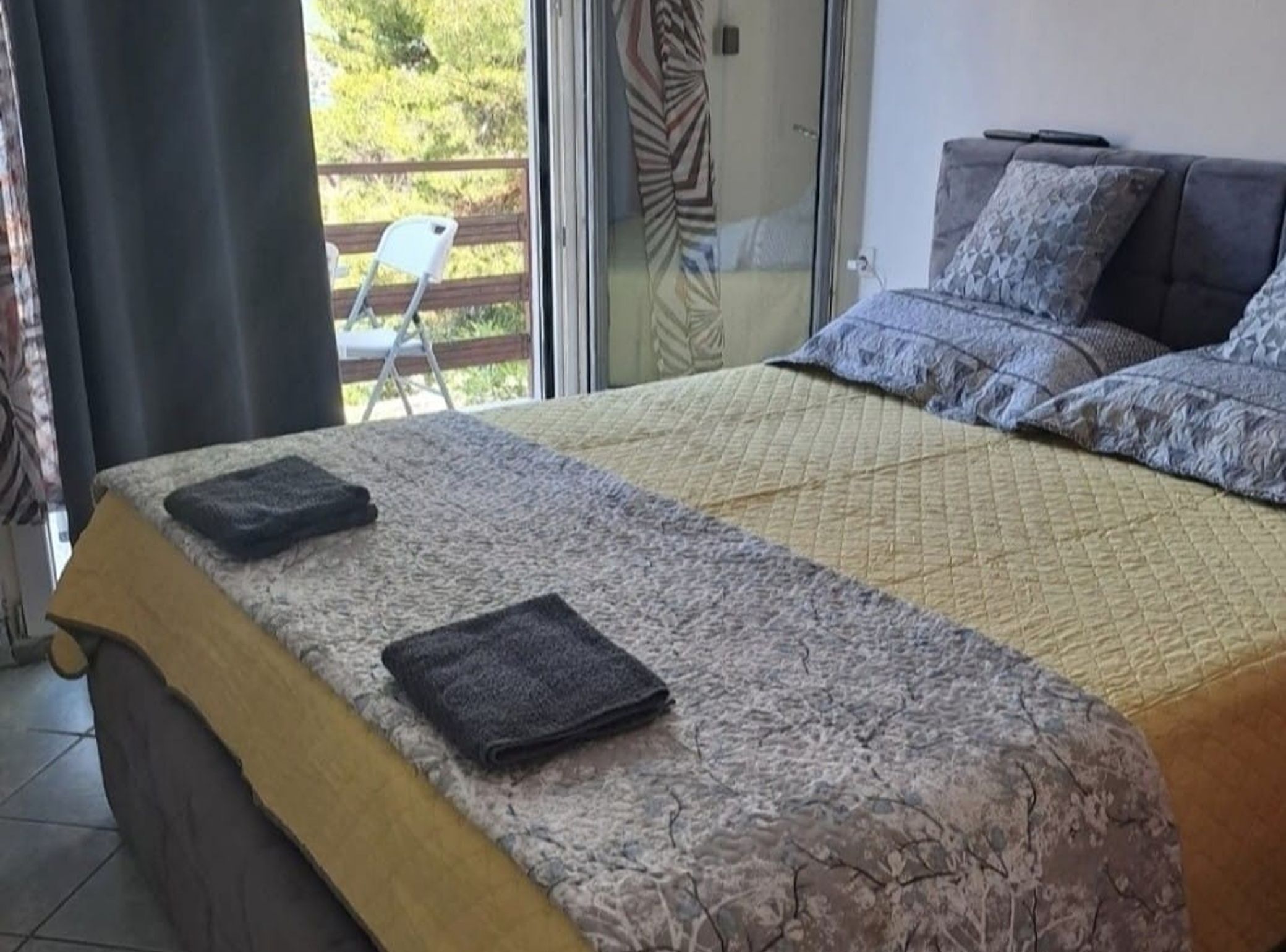 Apartment (One Bedroom Apartment (Deluxe Apartme) | 2 bedrooms, cots/infant beds