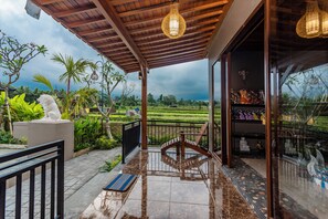 Vila superluxo, 1 cama King, vista para a piscina | Terraço/pátio