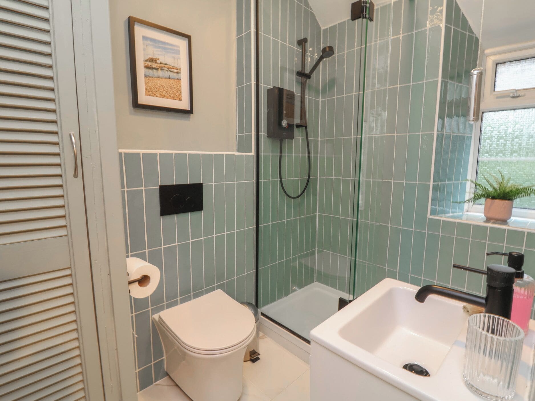 Cottage | Phòng tắm | Buồng tắm vòi sen 