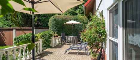 屋外ダイニングエリア