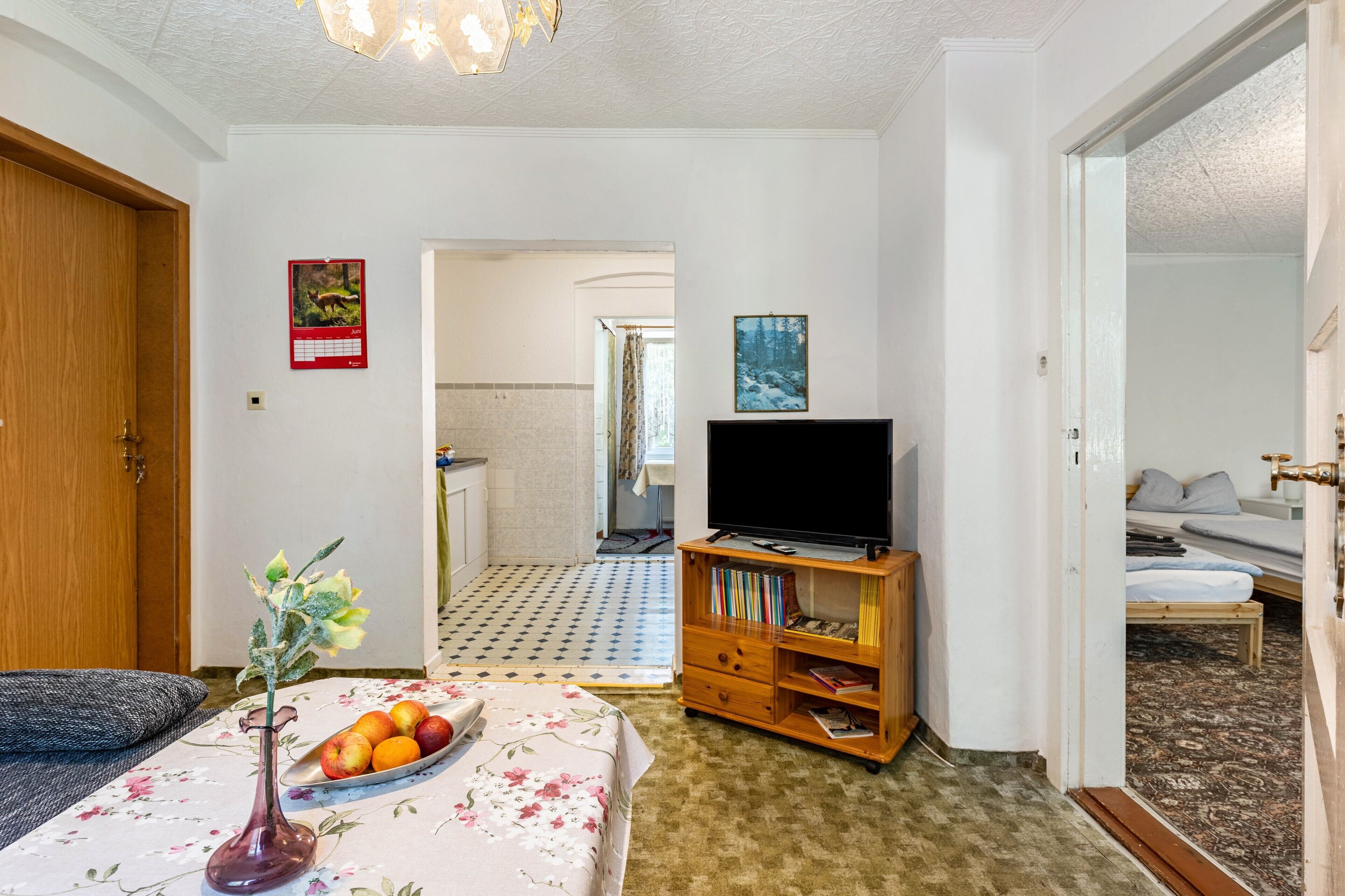 2 bedrooms, WiFi, bed sheets