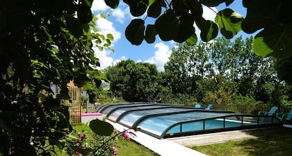 "Au Bal des Oiseaux" cottage : a 35m² haven of peace nestled in lush greenery !