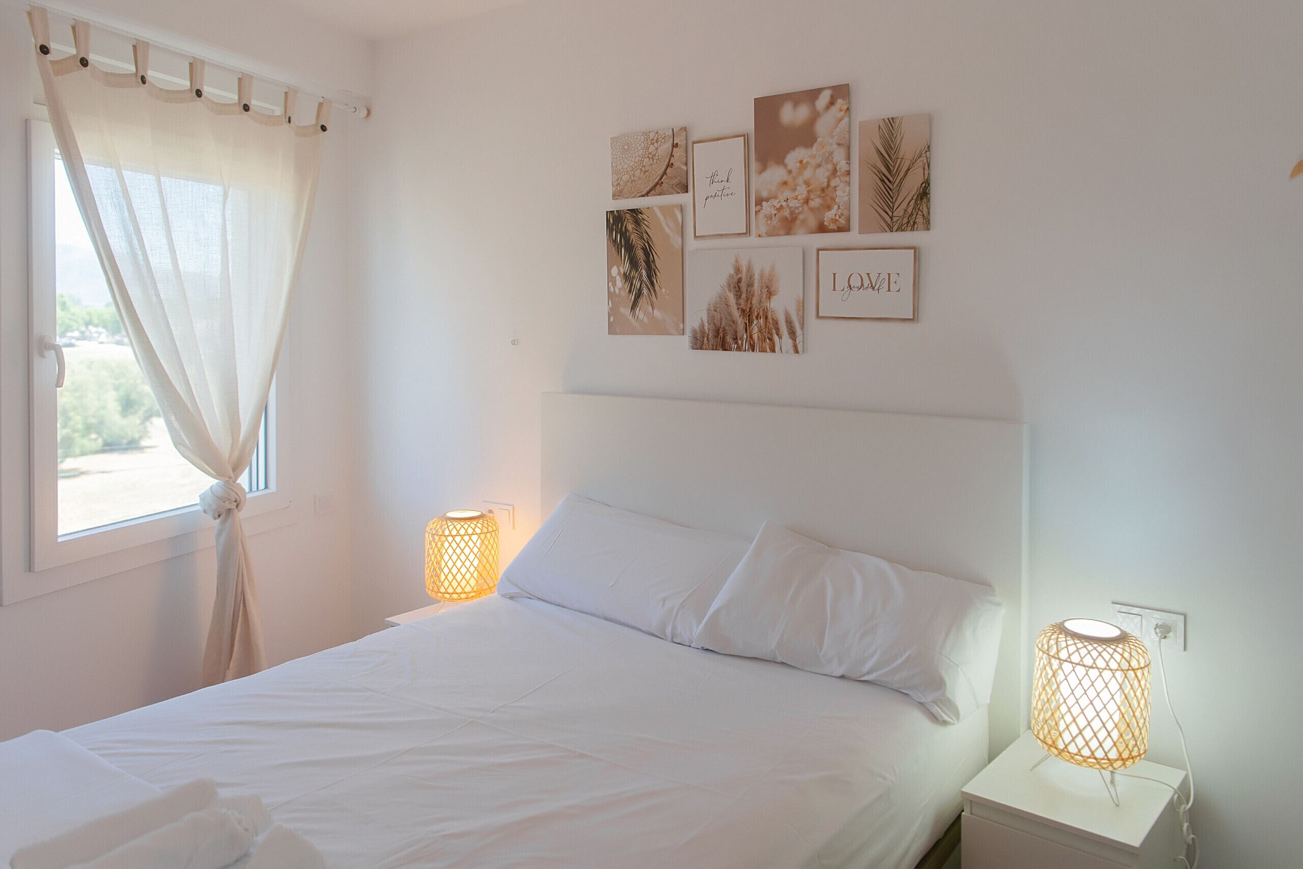 2 chambres, fer et planche à repasser, Wi-Fi gratuit, draps fournis