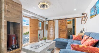 Veleta Apartment with Mountain Views, Wi-Fi, and Air Conditioning