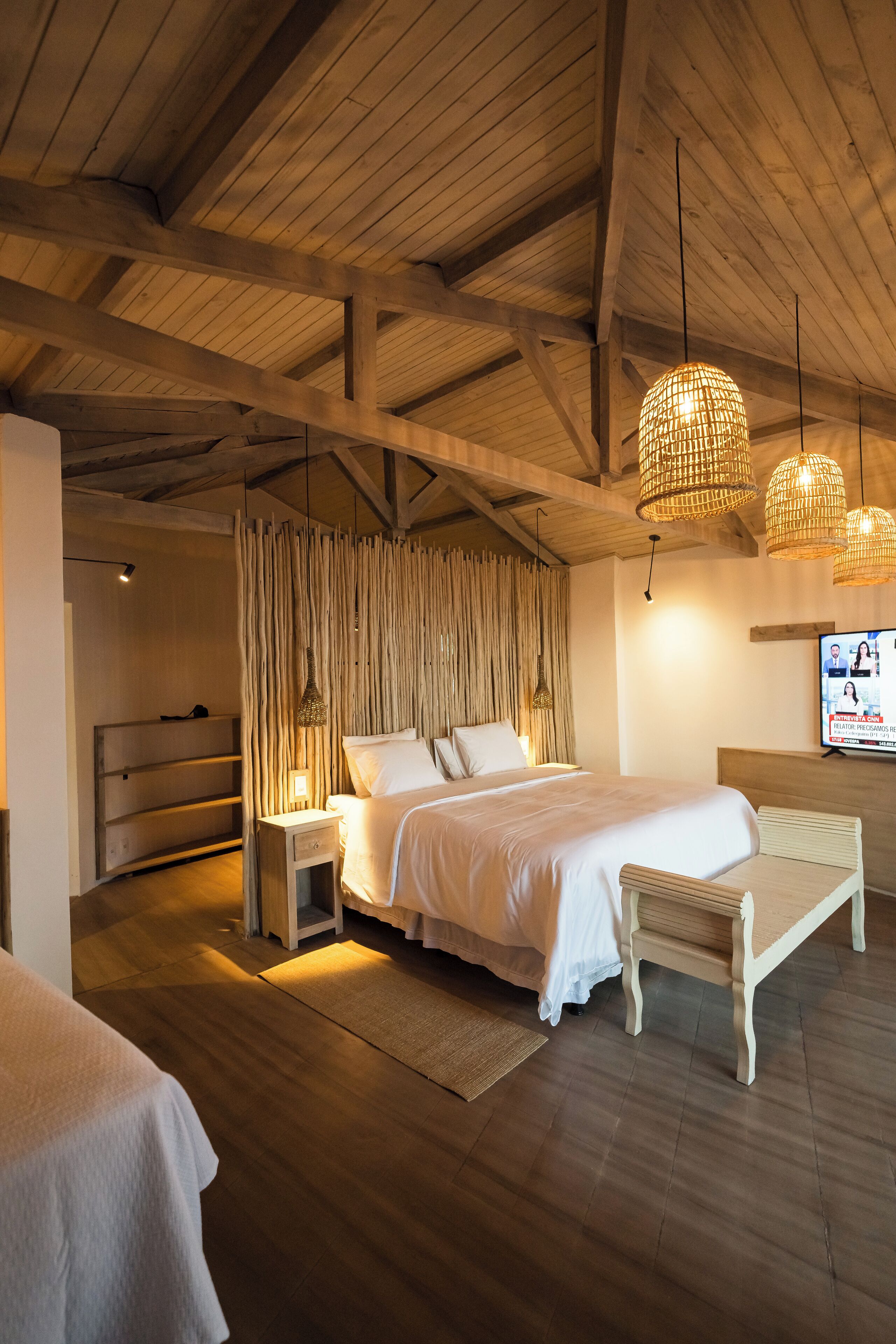 Ropa de cama de alta calidad, colchones con pillow-top y minibar 