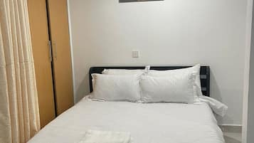1 bedroom, WiFi, bed sheets