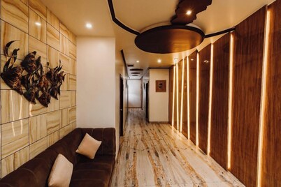 The Deep Hotel
